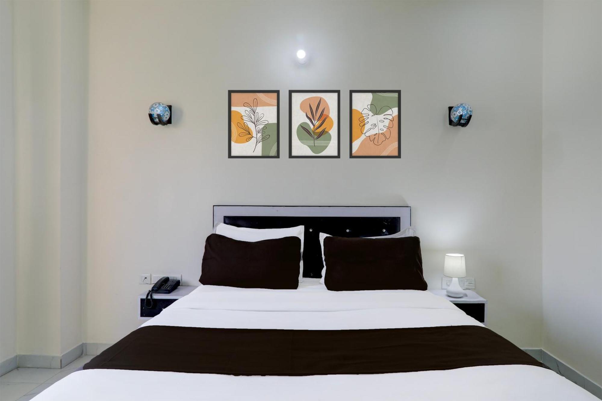 Super Hotel O Banthara Near Airport Banthra Sikandarpur Exteriör bild